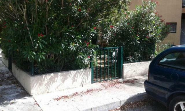 Joli Studio Avec Jardinet Avignon Eksteriør bilde